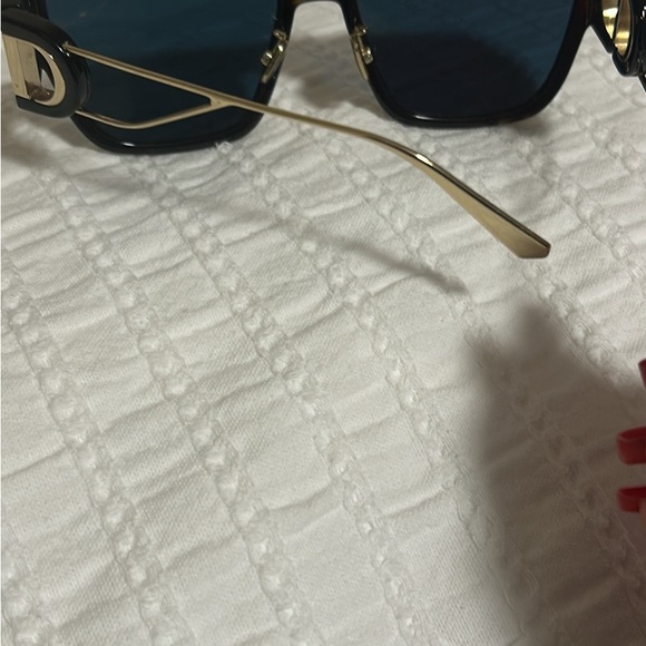 Dior sunglasses - Picture 3 of 3